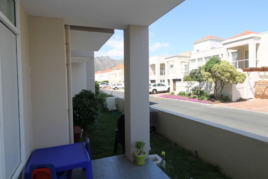 2 Bedroom Property for Sale in Harbour Island Western Cape